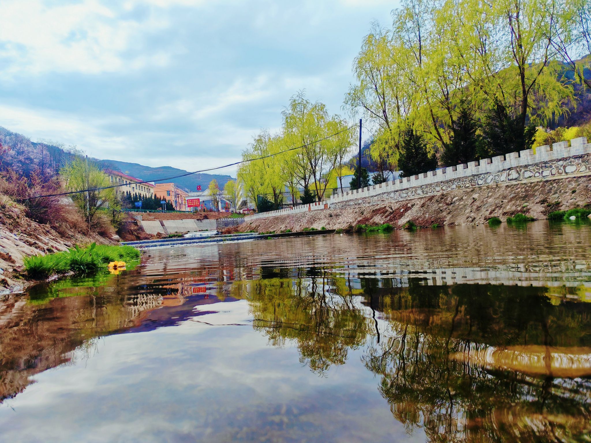 温泉镇塑形与铸魂并重和美乡村出新卷