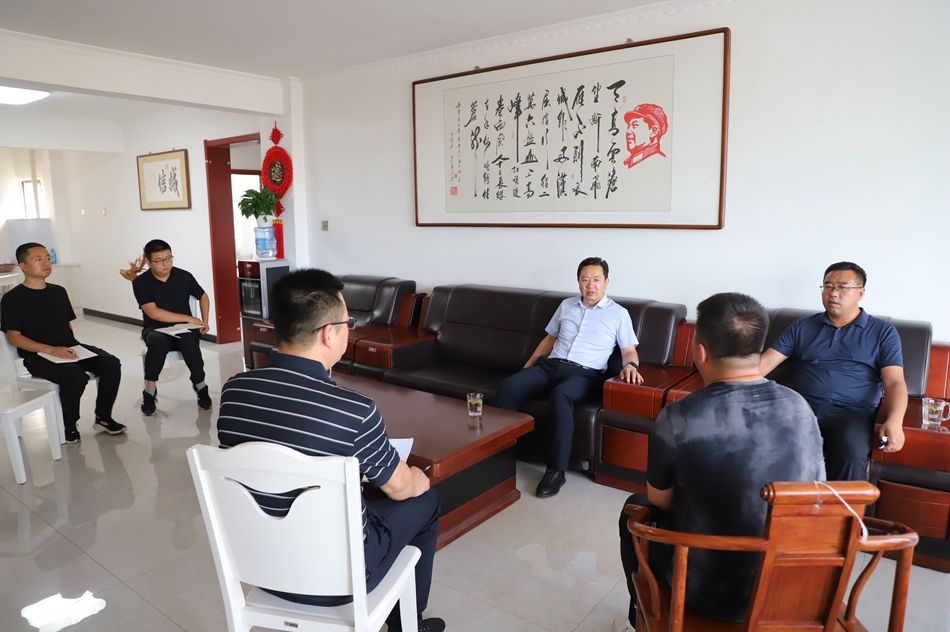 王志成调研建筑业发展情况